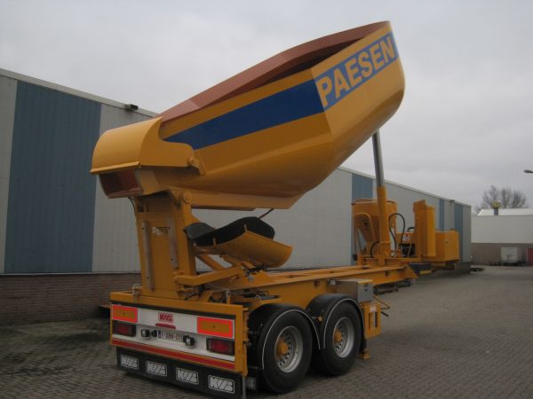 beton en cement in een wagen
